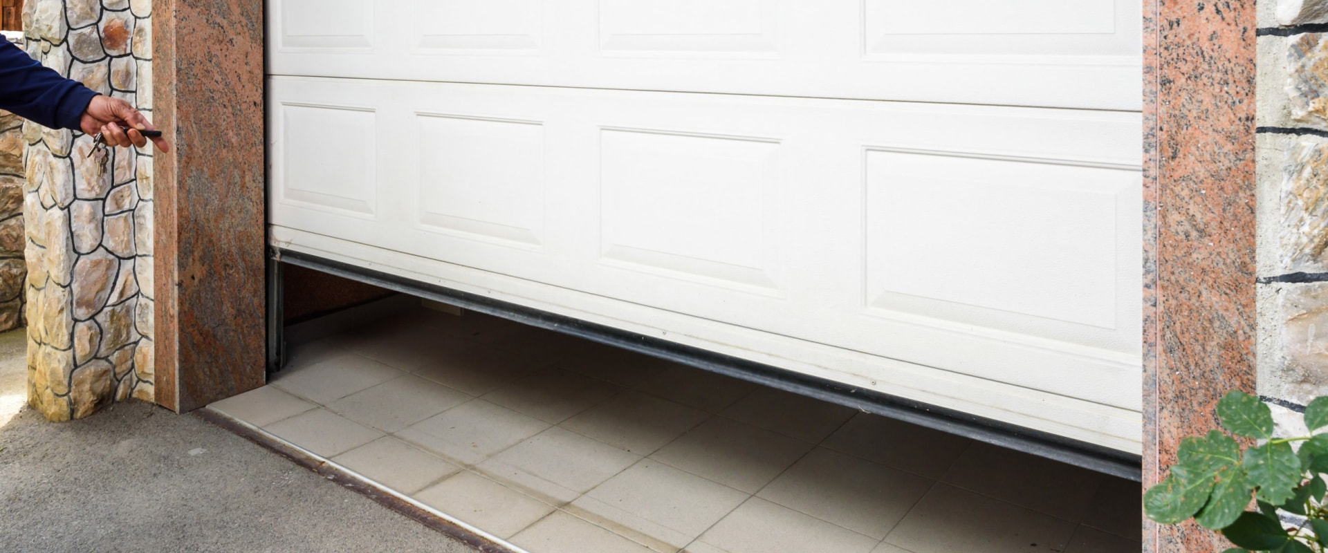 Affordable Garage Door Replacement: Your Comprehensive Guide