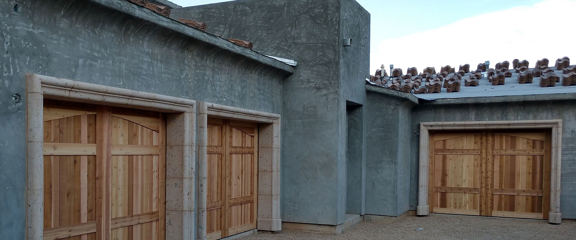 Garage Door Repair vs Replacement: Making the Right Choice for Your Home